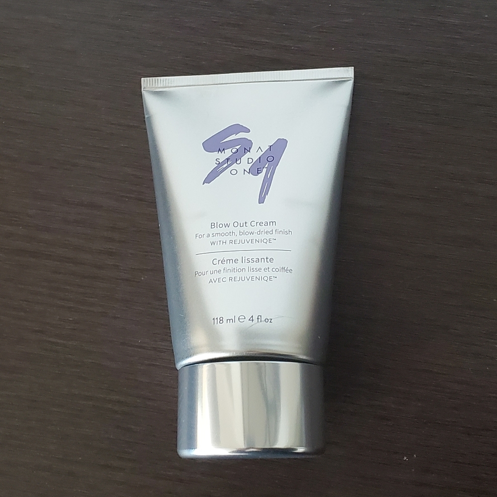 MONAT Blow Out Cream